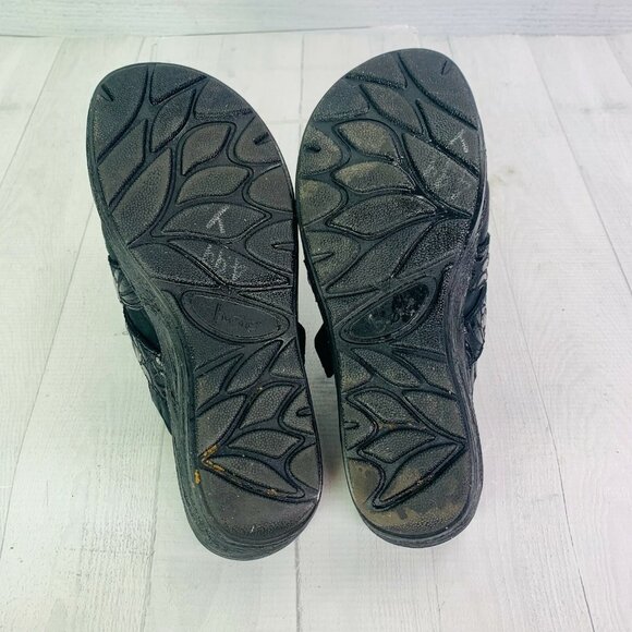 BOC Born Concept Black Leather CCAE16 Studs Buckle Wedge Clogs Mules Sz 9 M - Picture 9 of 10